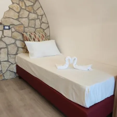 فندق مبيت وإفطار Da Cesco 4*