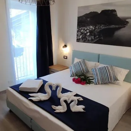 فندق مبيت وإفطار Da Cesco غارْدا